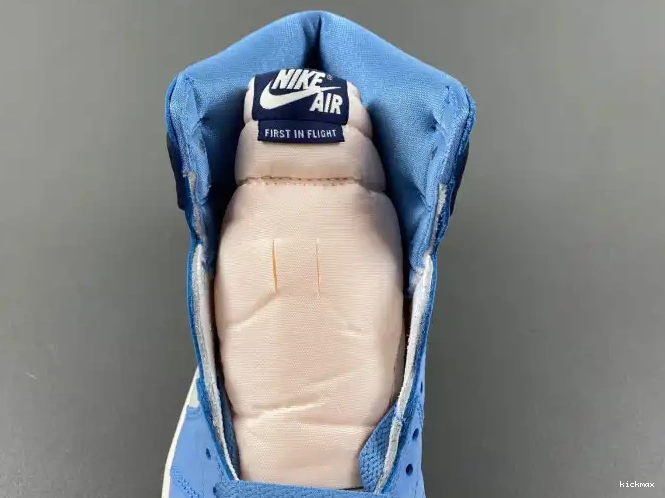 Cheap MAX Jordan 1 WMNS FD2596-400 OG Air Flight in High First 0617
